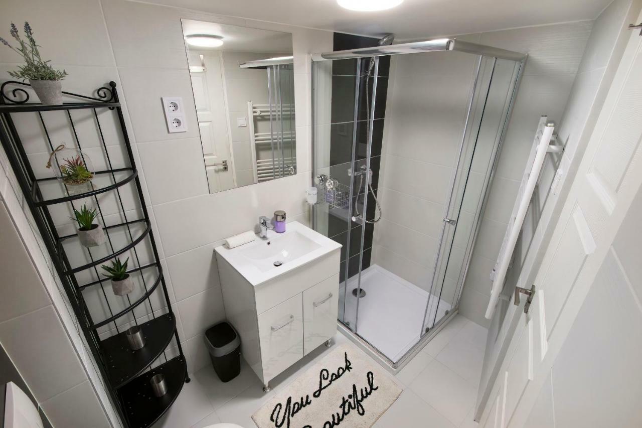 Premium Apartment By Hi5 - Szent Istvan 9 Budapesta Exterior foto